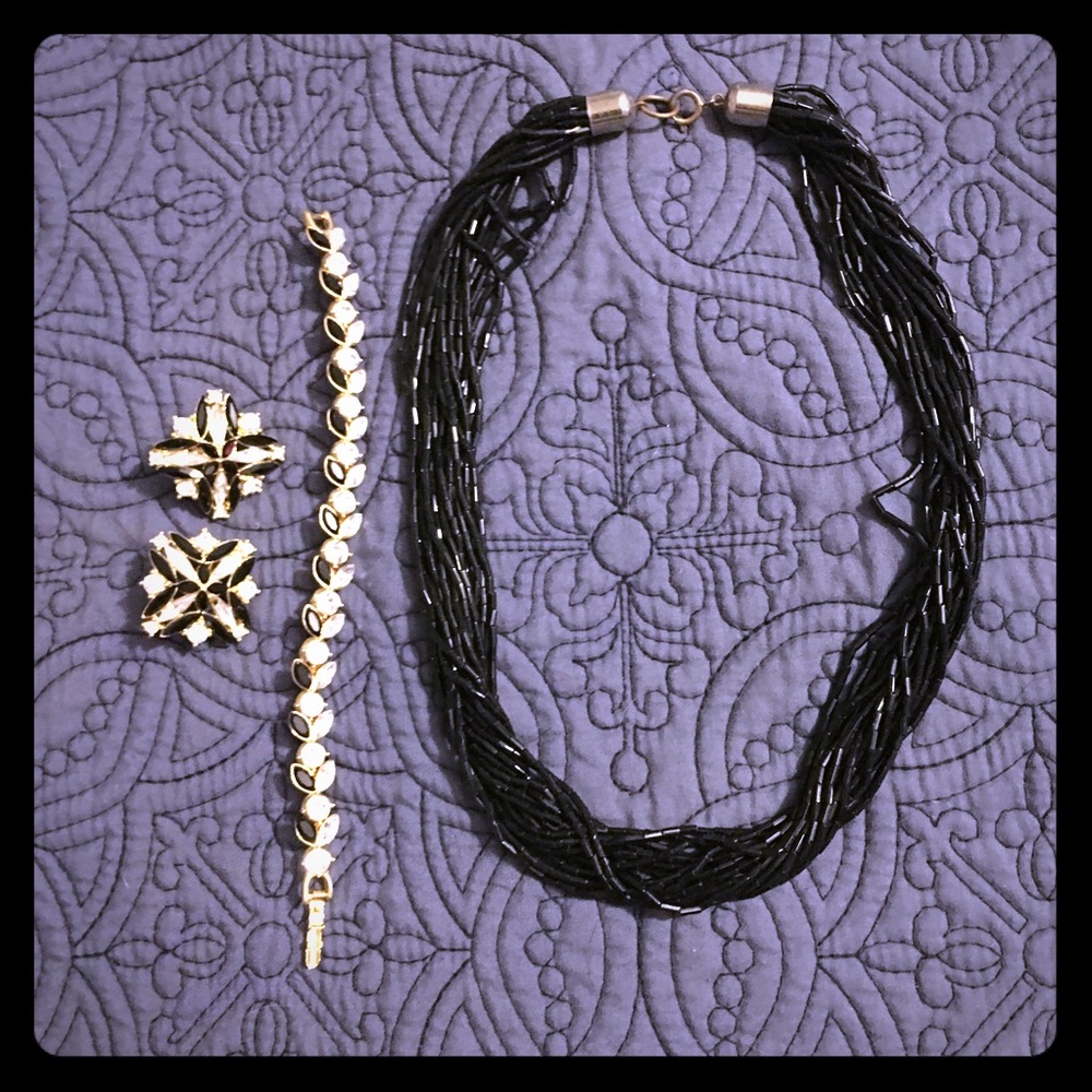 Trifari Necklace/Earring/Bracelet Set